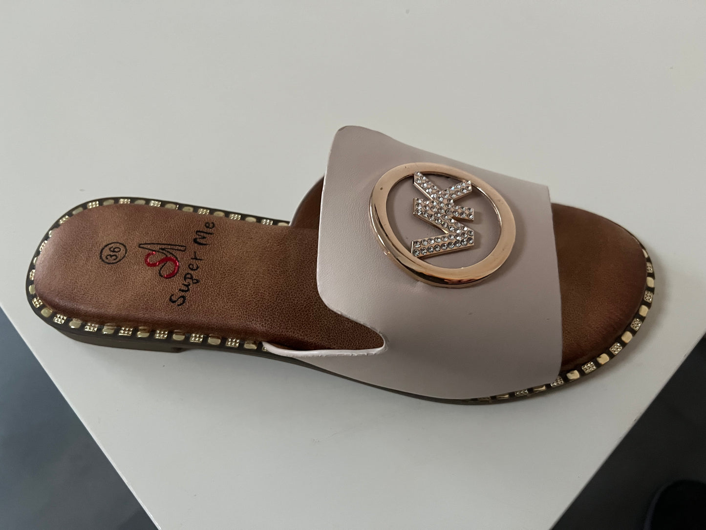 Vera slippers beige