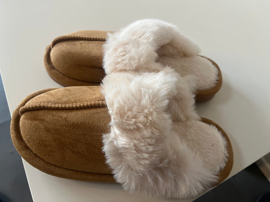 Mini pantoffels camel