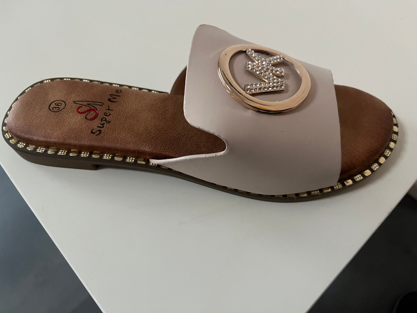 Vera slippers beige