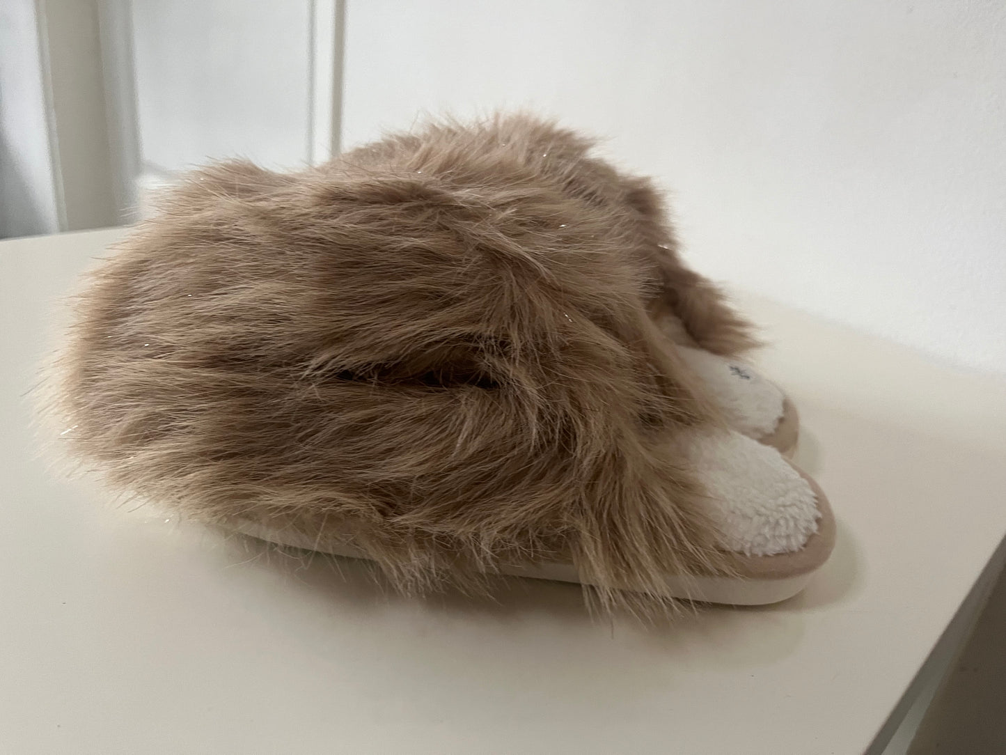 Fluffy pantoffels taupe