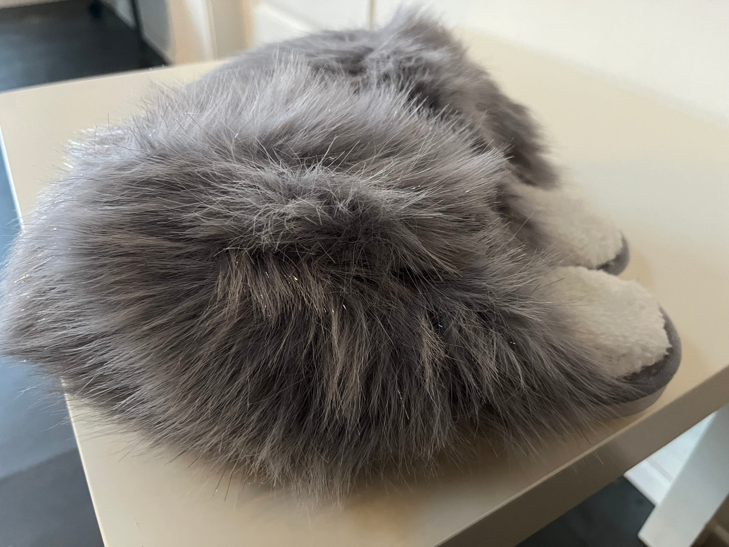 Fluffy pantoffels grijs